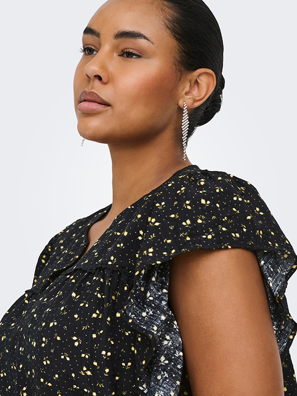 CARALBERTHE - Plus Size Bluse fra Only Carmakoma