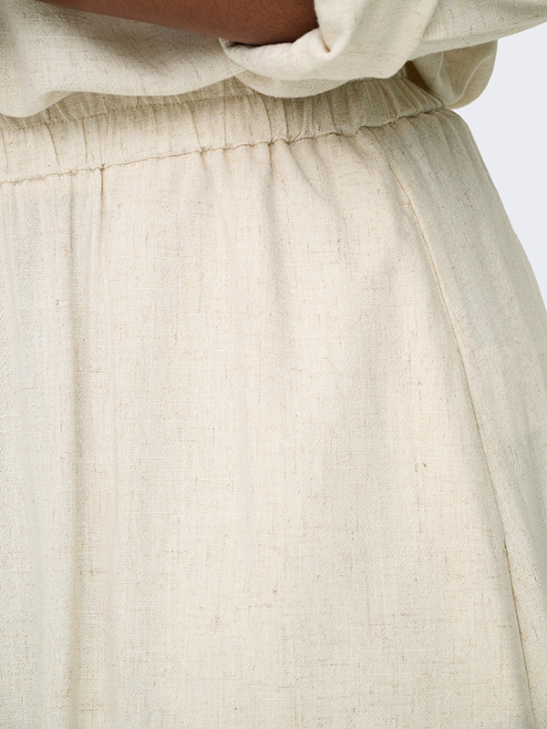 CARSIESTA - Plus Size Skjørt fra Only Carmakoma