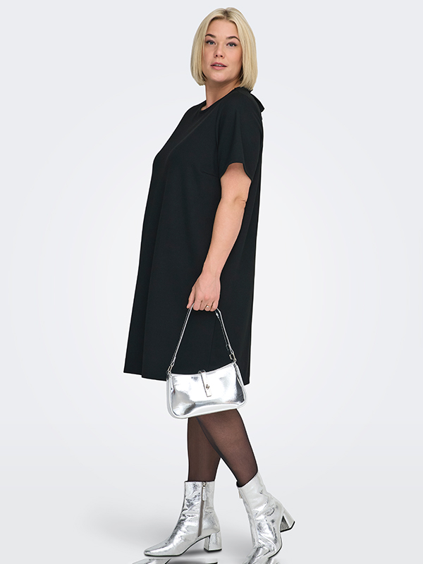 CARATLAS - Plus Size Kjole fra Only Carmakoma