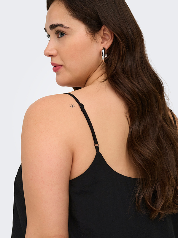 CARJEROME - Plus Size Kjole fra Only Carmakoma