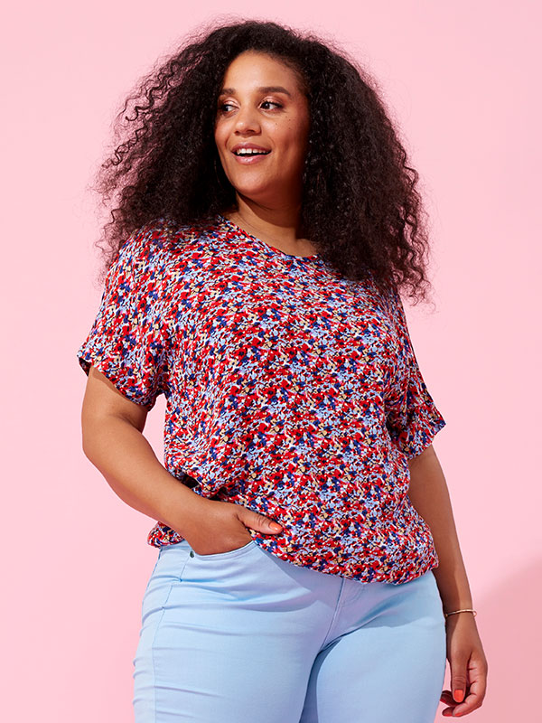 SIENA - Plus Size Bluse fra Zhenzi