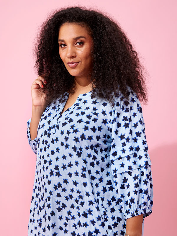 TIANA - Plus Size Kjole fra Zhenzi