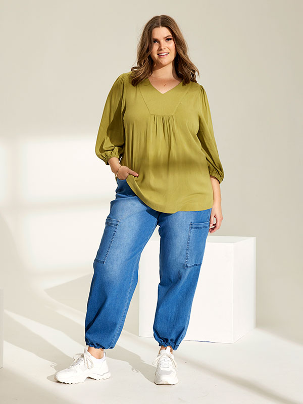 LEONIE - Plus Size Bluse fra Zhenzi