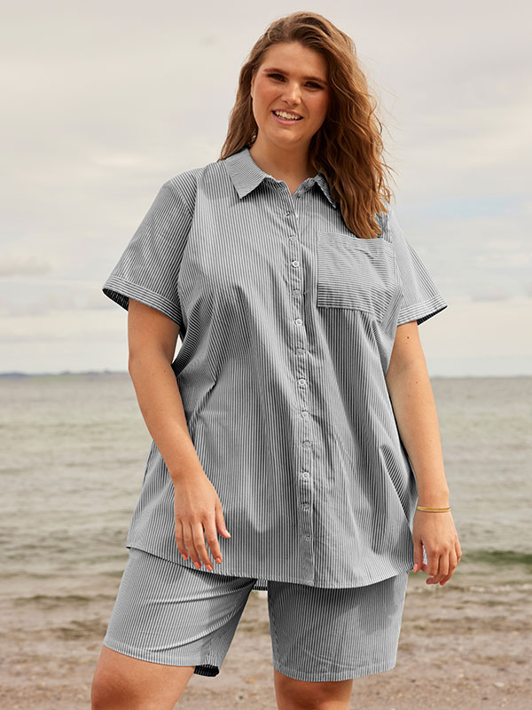 SANDRA - Plus Size Shorts fra Zhenzi