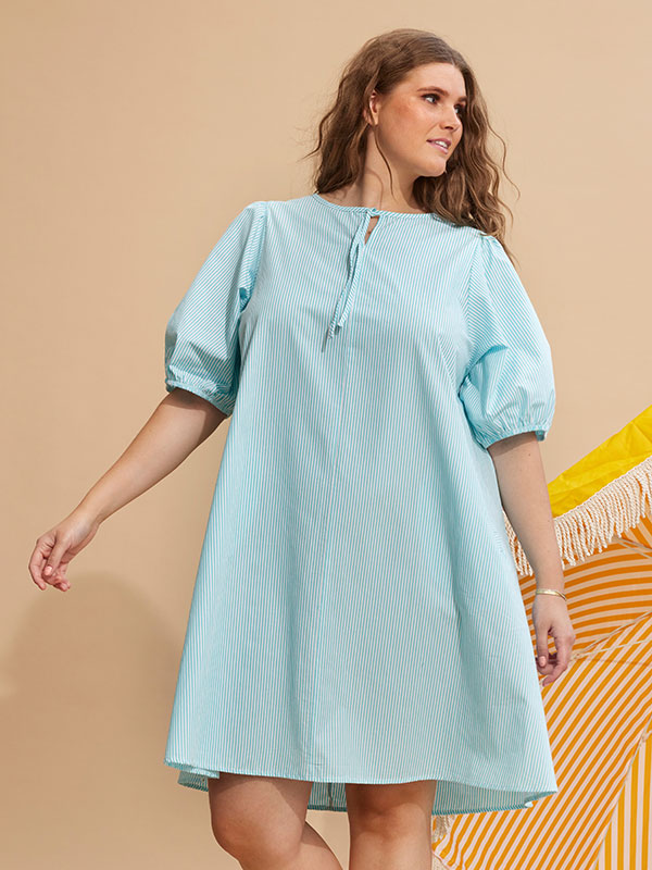 SANDRA - Plus Size Kjole fra Zhenzi