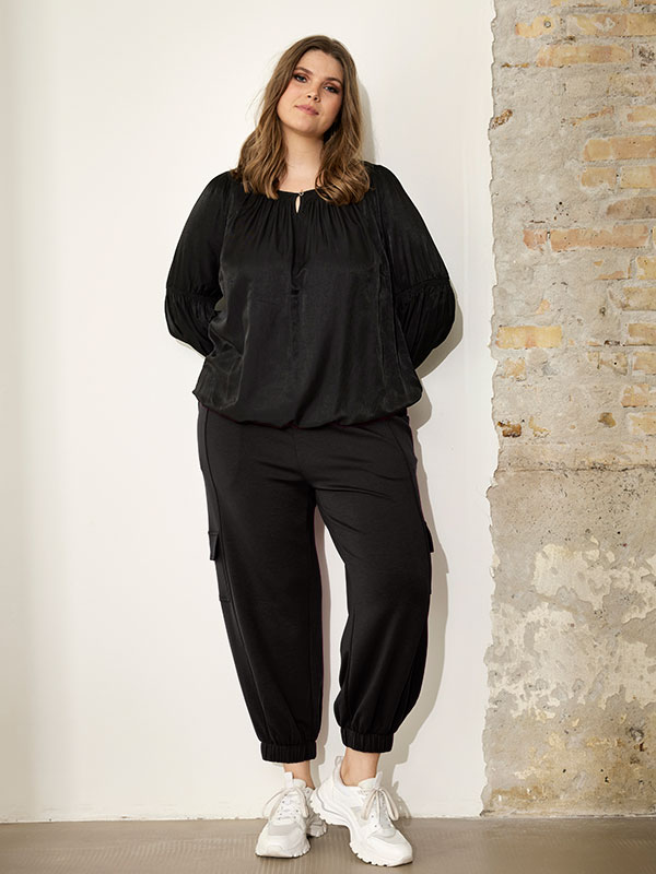 MYA - Plus Size Bukser fra Zhenzi