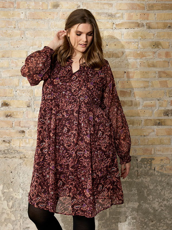 BARB - Plus Size Kjole fra Zhenzi