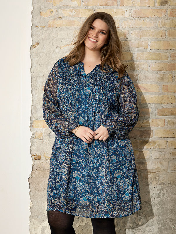 BARB - Plus Size Kjole fra Zhenzi