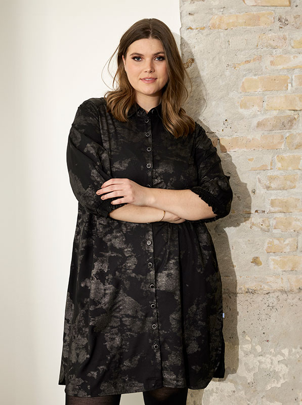 BELL - Plus Size Tunika fra Zhenzi