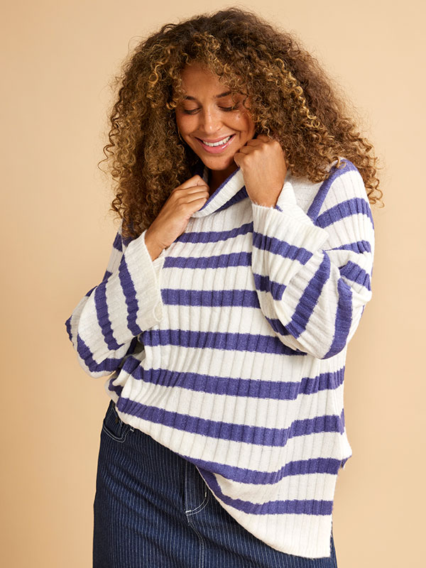 ELGA - Plus Size Genser fra Zhenzi