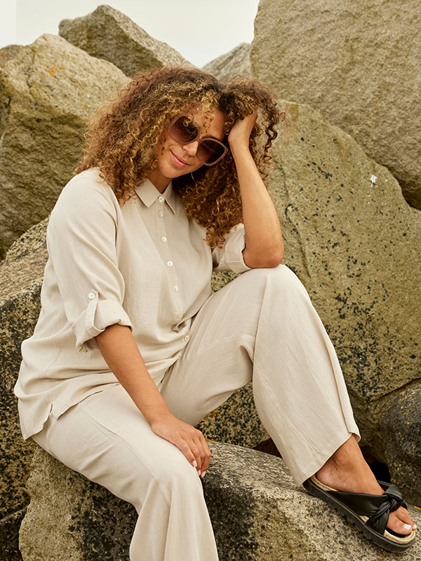 HYLA - Plus Size Skjorte fra Zhenzi