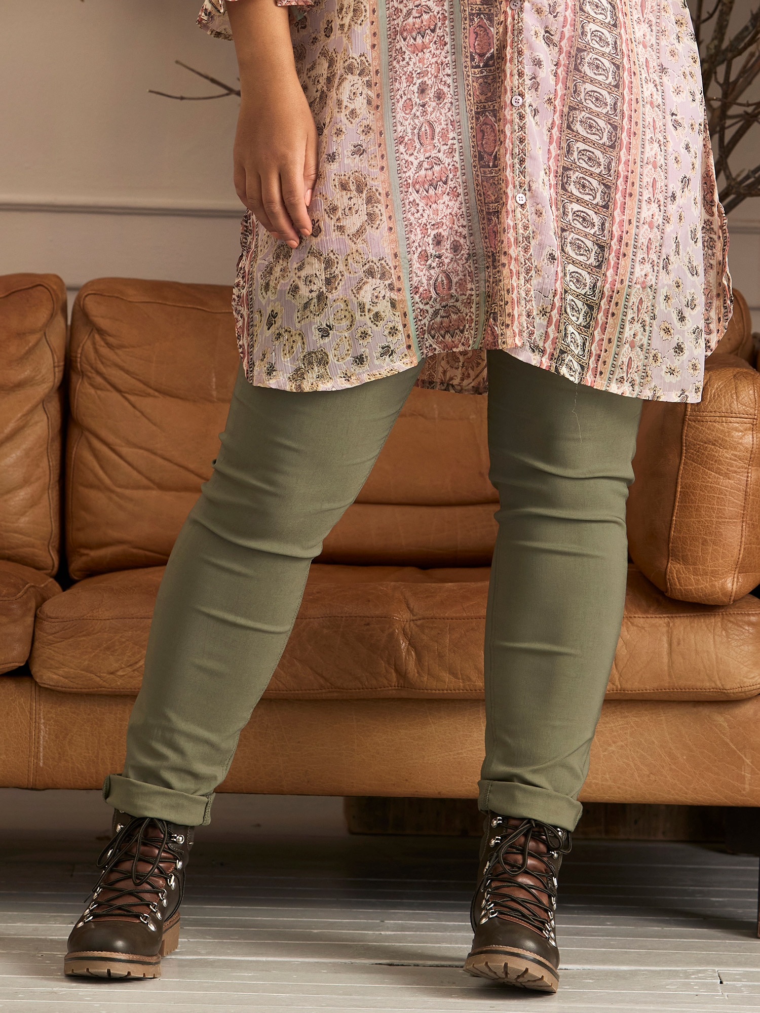 TWIST  - Plus Size Bukser fra Zhenzi