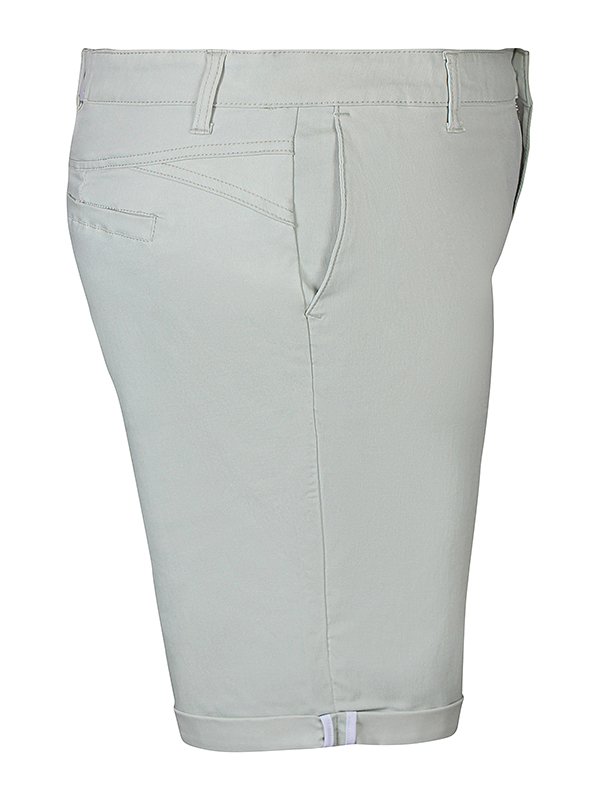 STEP - Plus Size Shorts fra Zhenzi