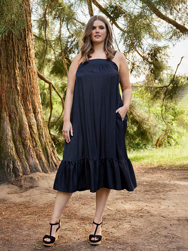 LEGACY  - Plus Size Kjole fra Zhenzi