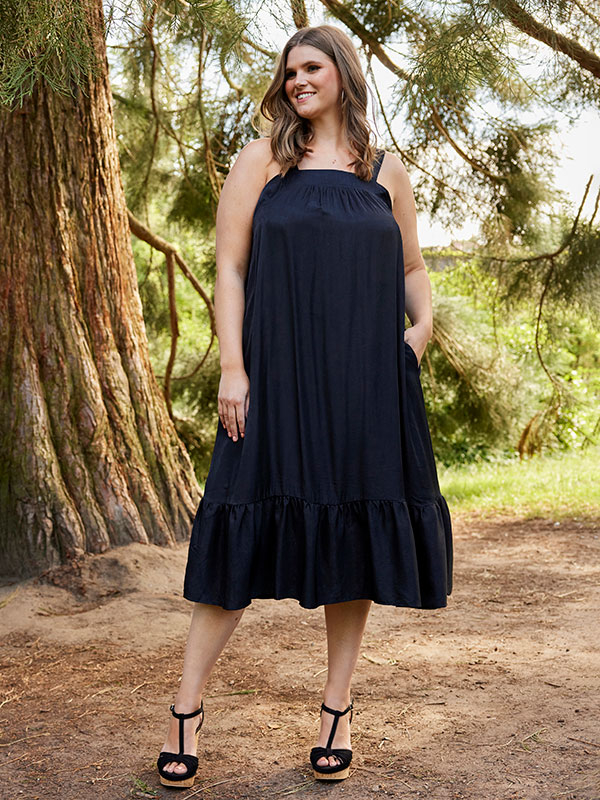 LEGACY  - Plus Size Kjole fra Zhenzi