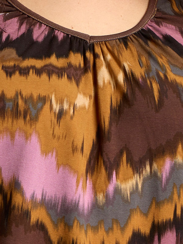 DEBORAH - Printet bluse med elastisk kant fra Zhenzi