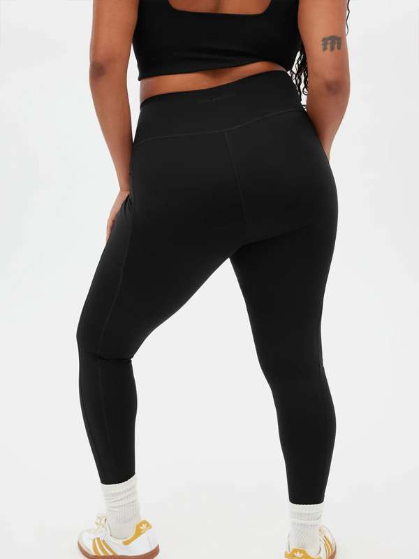 POCKET - Plus Size Trenings tights fra Girlfriend Collective