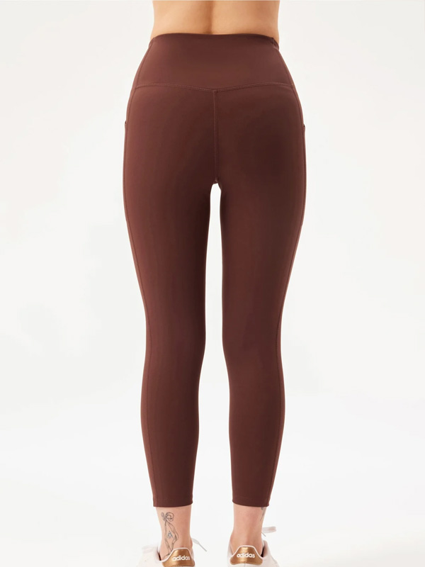 POCKET - Plus Size Trenings tights fra Girlfriend Collective