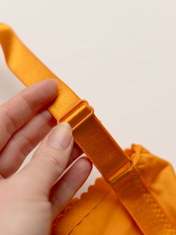BEATE PLAIN - Plus Size BH med bøyle fra Plaisir