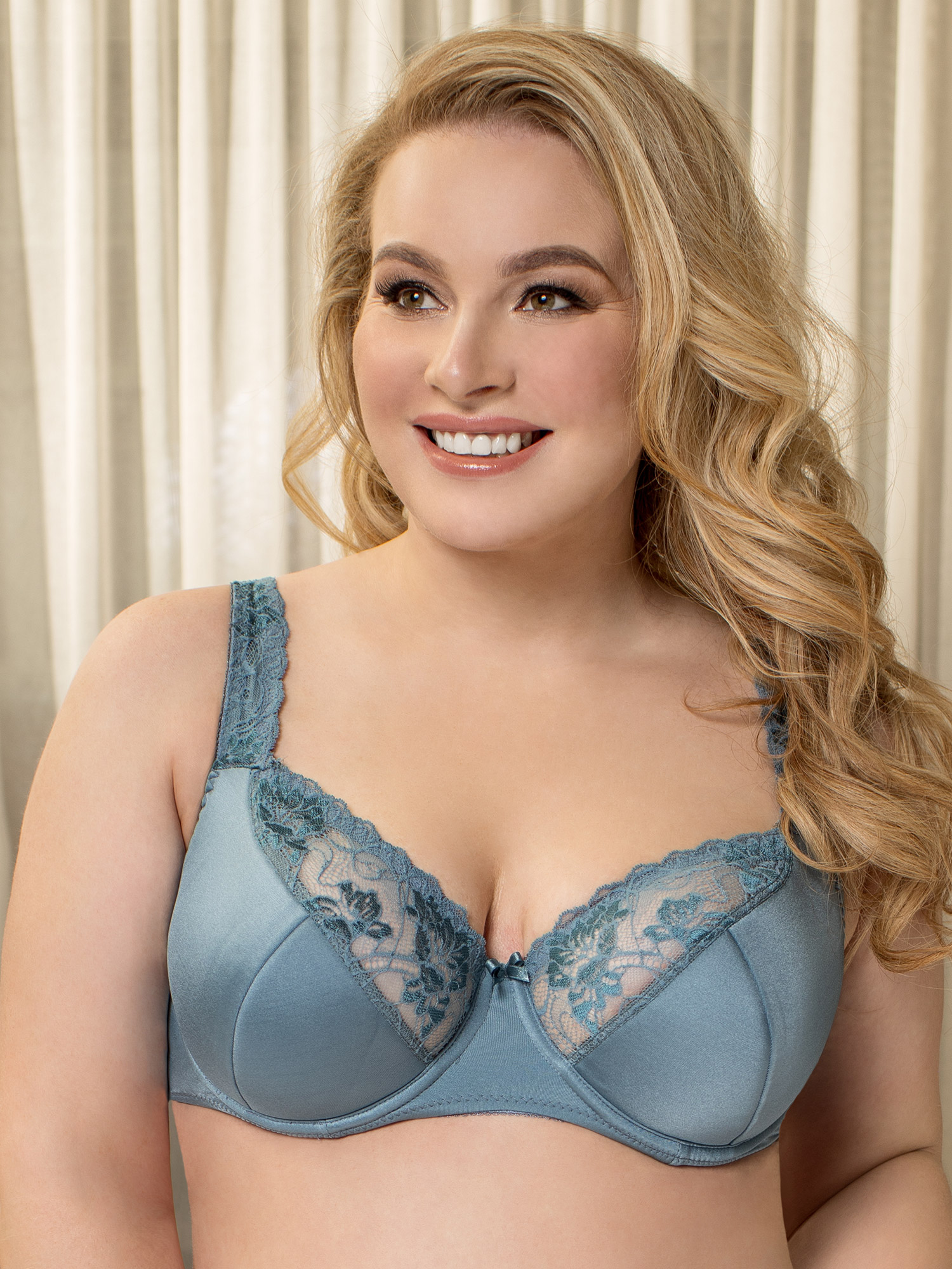 SOFIA PUSH UP - Plus Size BH med bøyle fra Plaisir