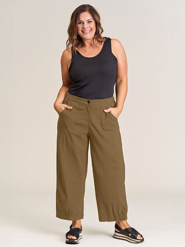 CLARA - Plus Size Bukser fra Gozzip