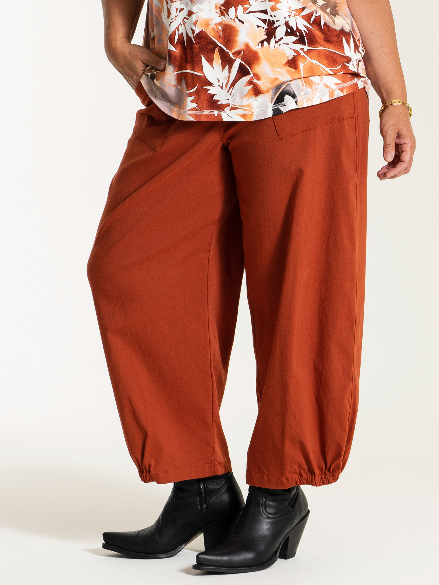 CLARA - Oransje culotte bukser fra Gozzip