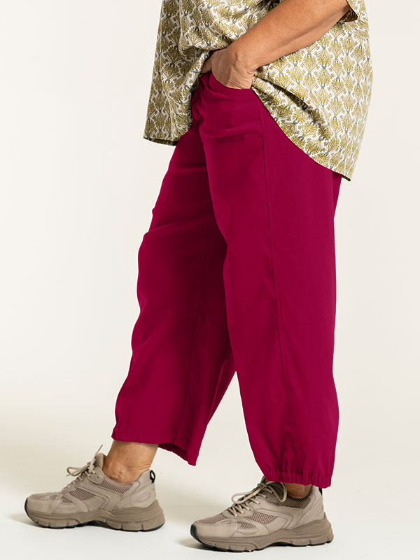 CLARA - Plus Size Bukser fra Gozzip