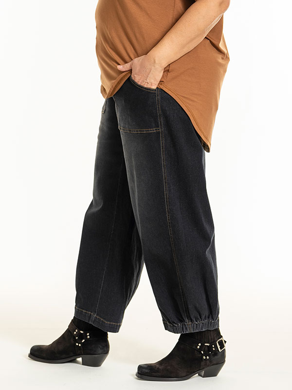 CLARA - Plus Size Jeans fra Gozzip