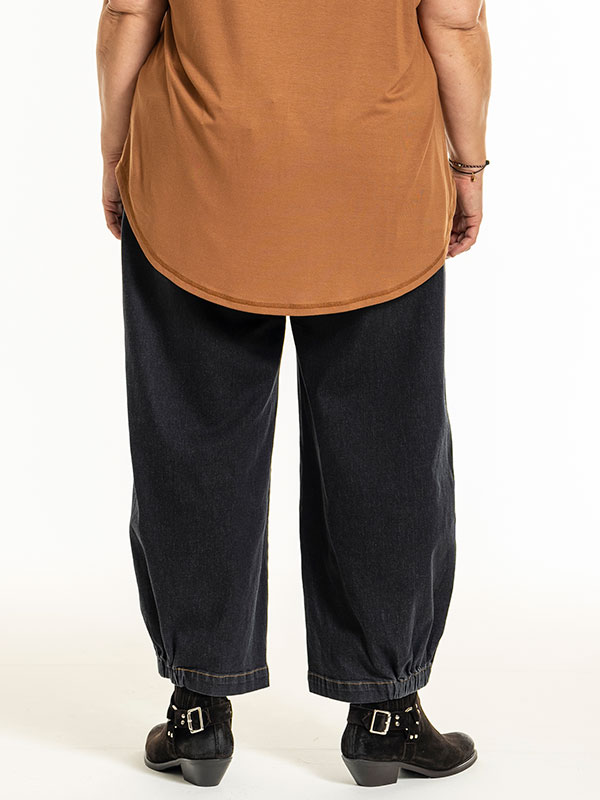 CLARA - Plus Size Jeans fra Gozzip