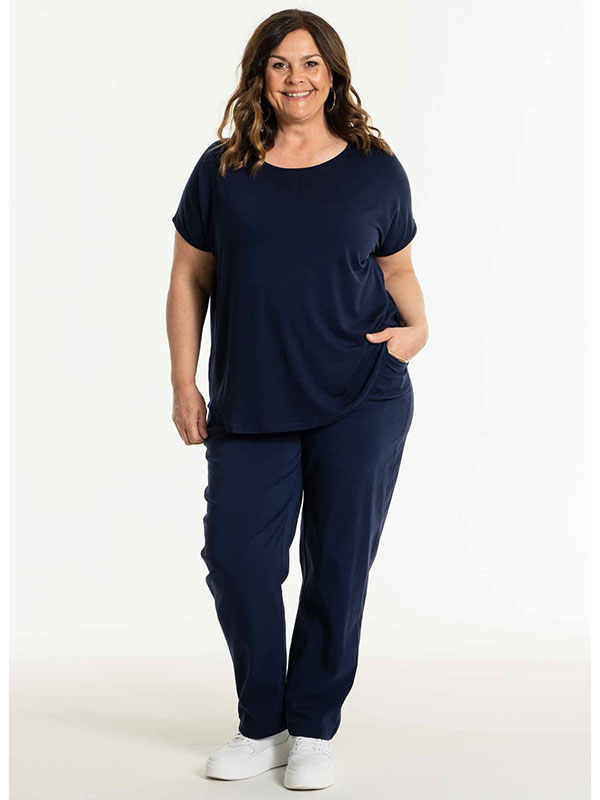 GITTE - Plus Size T-shirt fra Gozzip