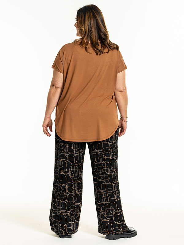 GITTE - Plus Size T-shirt fra Gozzip