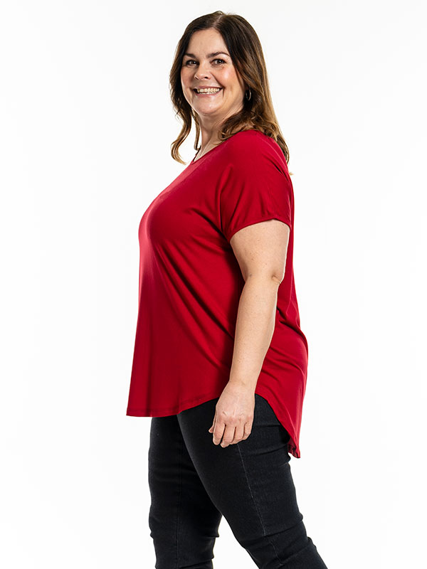 GITTE - Plus Size T-shirt fra Gozzip