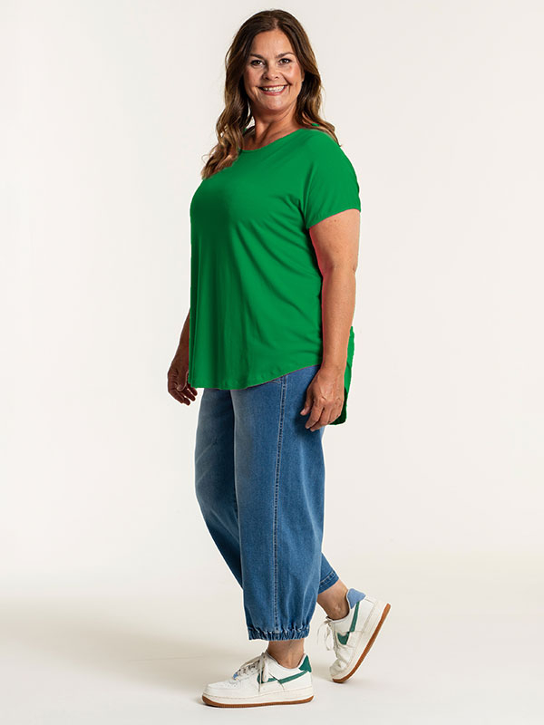 GITTE - Plus Size T-shirt fra Gozzip