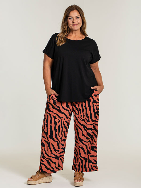 GITTE  - Plus Size T-shirt fra Gozzip