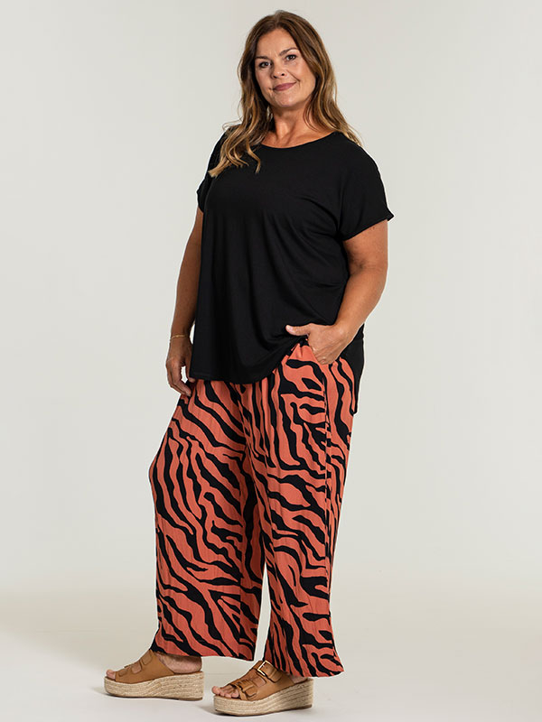 GITTE  - Plus Size T-shirt fra Gozzip