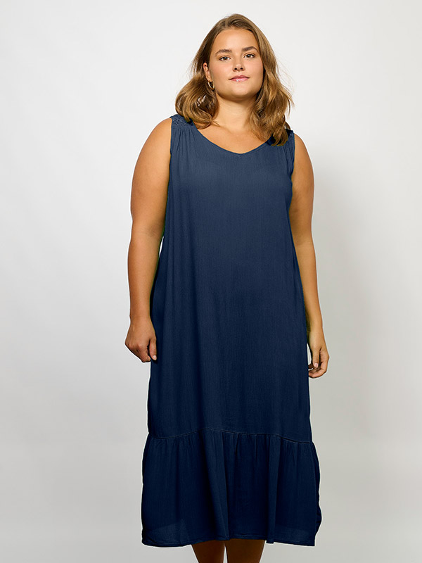 ADCORDELIA - Plus Size Kjole fra Adia
