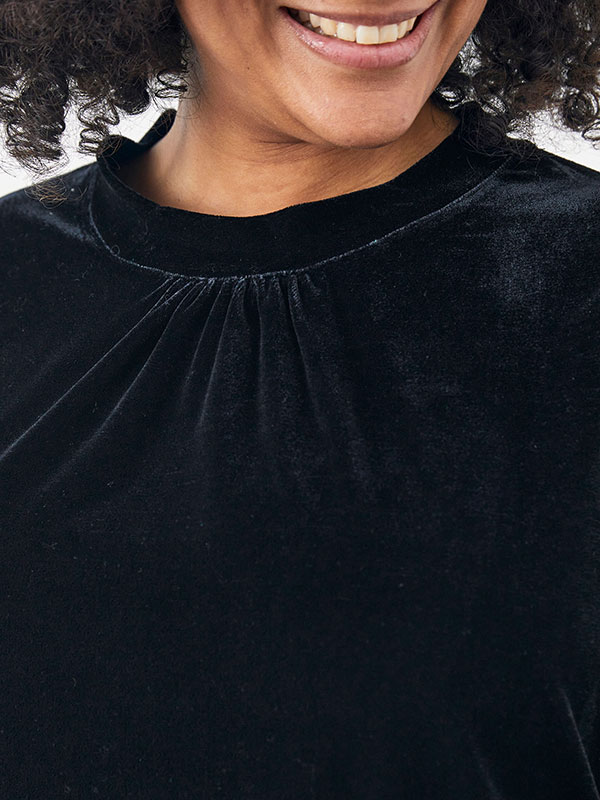 Bluse fra Adia
