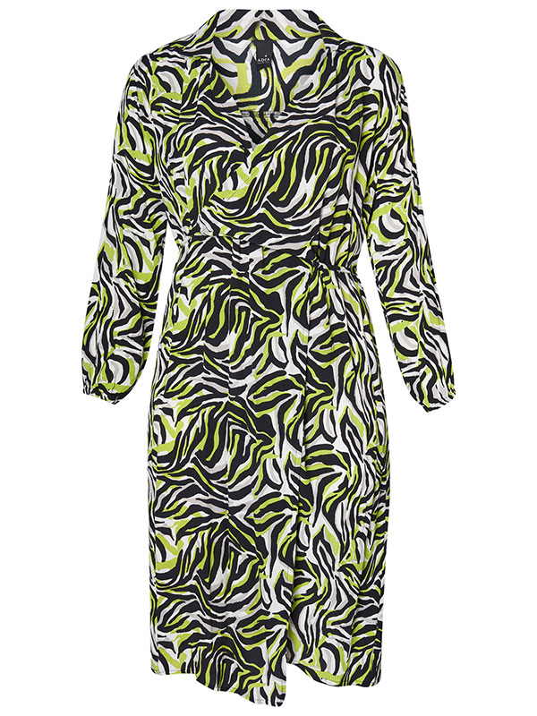 DORTEA - Plus Size Kjole fra Adia