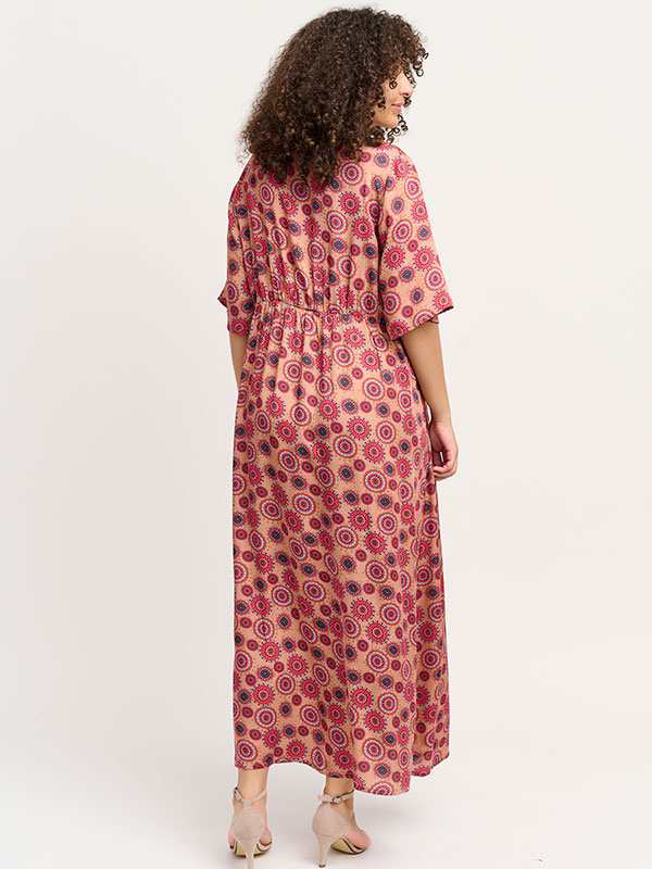 EEA - Plus Size Kjole fra Adia