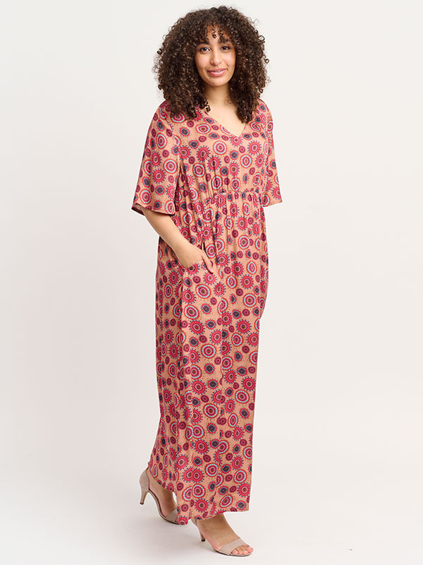 EEA - Plus Size Kjole fra Adia