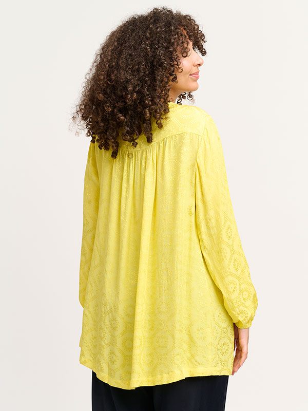ERIKA - Plus Size Bluse fra Adia