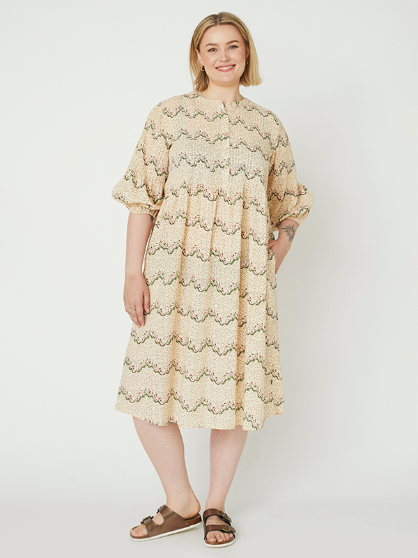 ADFILLUCCA - Plus Size Kjole fra Adia