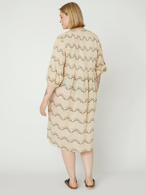 ADFILLUCCA - Plus Size Kjole fra Adia