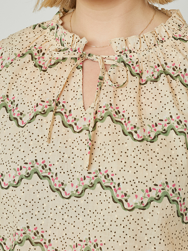 ADFINOLA - Plus Size Bluse fra Adia