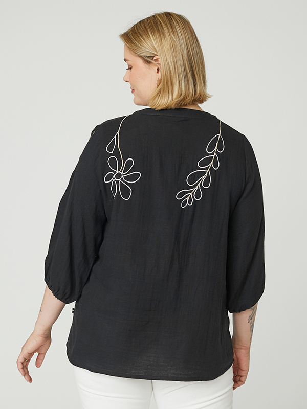 ADFRIGGA - Plus Size Bluse fra Adia