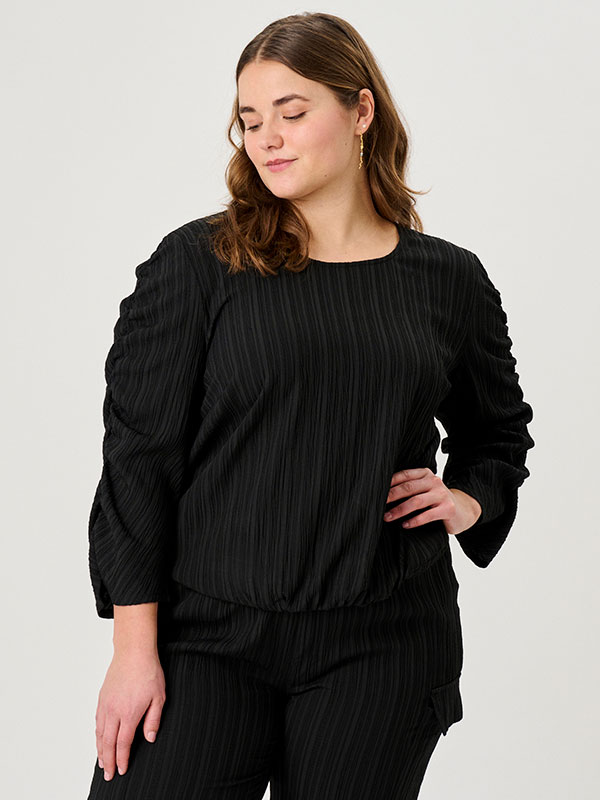 ADGELA - Plus Size Bluse fra Adia