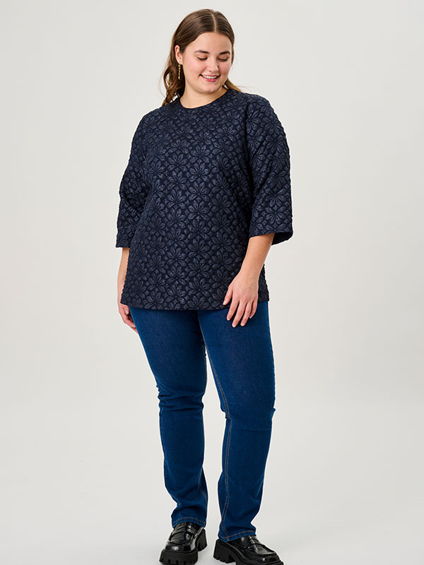 ADGENA - Plus Size Bluse fra Adia
