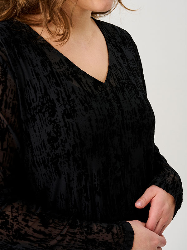 ADGERLY - Plus Size Kjole fra Adia