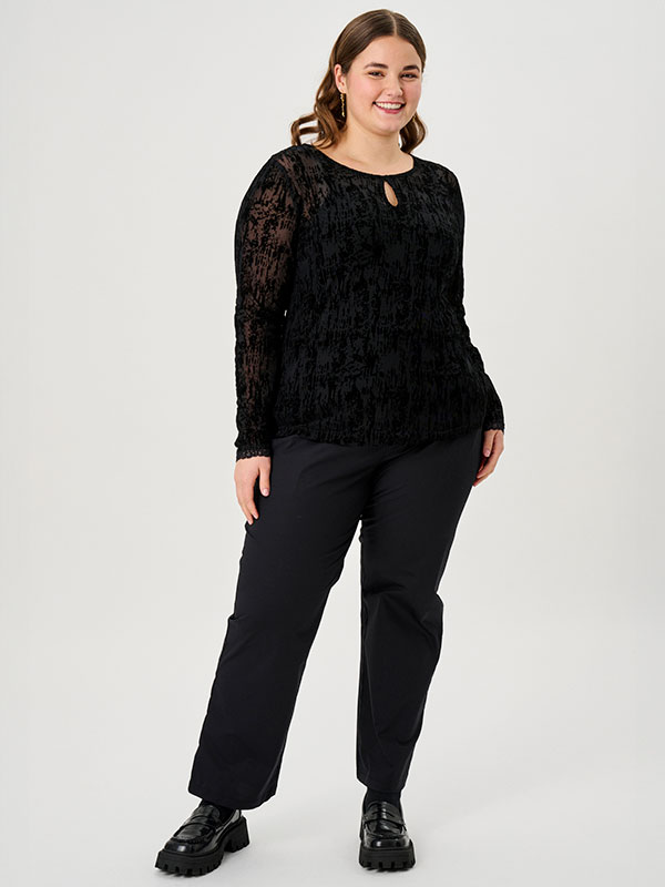 ADGERSMI - Plus Size Bluse fra Adia