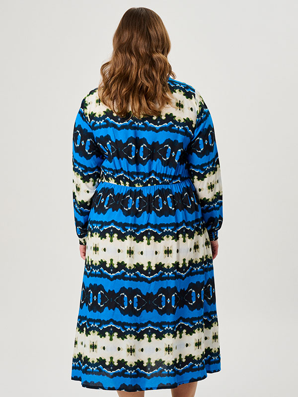 ADGHITA - Plus Size Kjole fra Adia